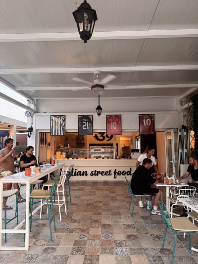 Plus 39 Italian street Food