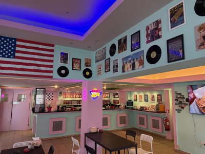 May's Diner