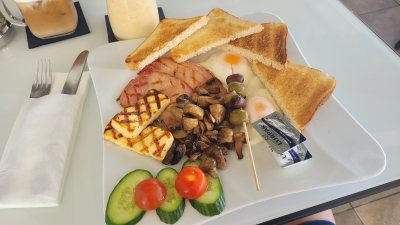 Mambo's Bar & Restaurant