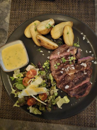 SALTY RESTO & BAR
