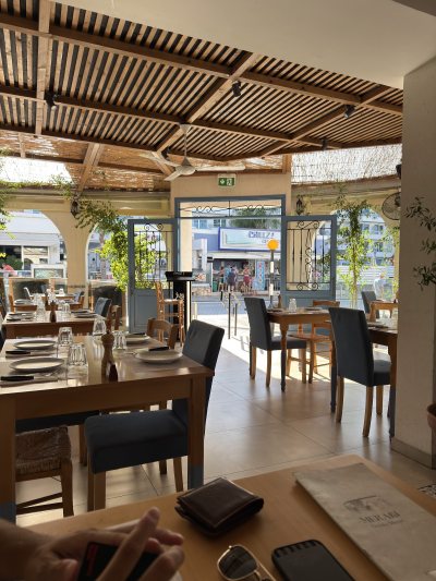 Meraki Tavern