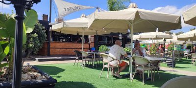 Zafeiros Bar & Restaurant