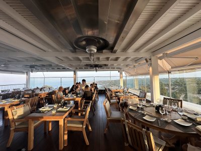 UMI Japanese & Sushi Bar Restaurant