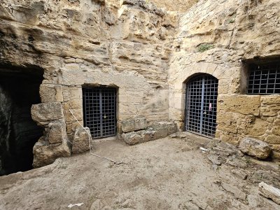 Agia Solomoni Catacomb