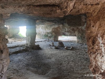 Agia Solomoni Catacomb