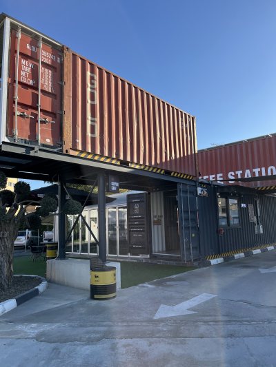 40 Feet Coffee