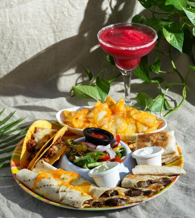 Royal Ris Restaurant - Margarita Bar & Mexican Restaurant