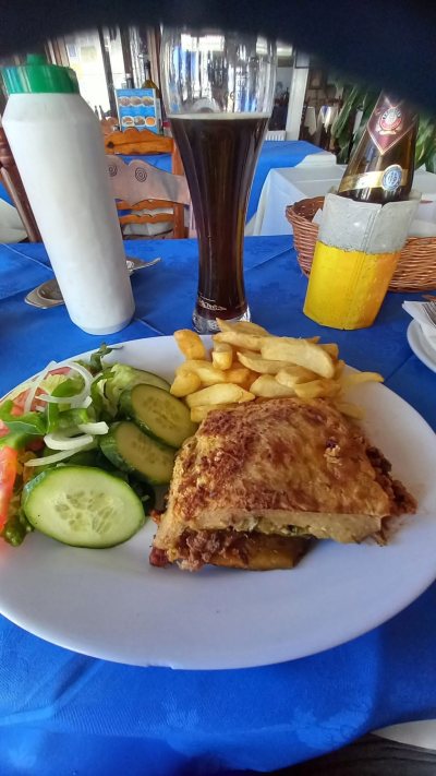 Salamis Restaurant, Fish Tavern & Sports Bar