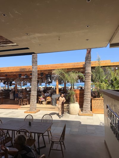 Lush Beach Bar Resto