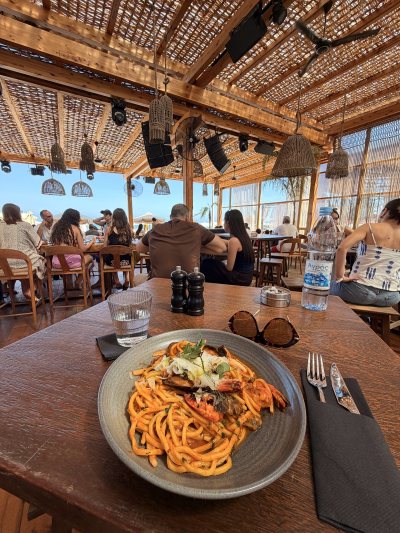 Lush Beach Bar Resto