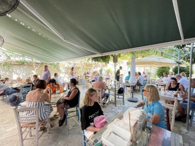 Coffee Yard Cafe-Restaurant