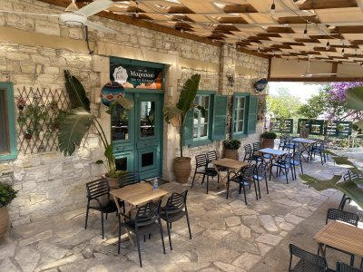 Marikkou pou ta Lefkara - Local Coffee Shop