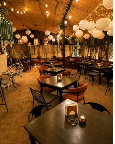 Lavita Cafe Bar