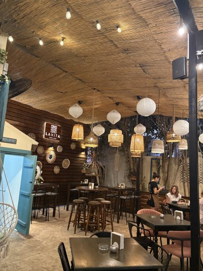 Lavita Cafe Bar