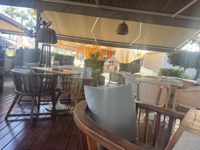 Hobo Cafe & Restaurant